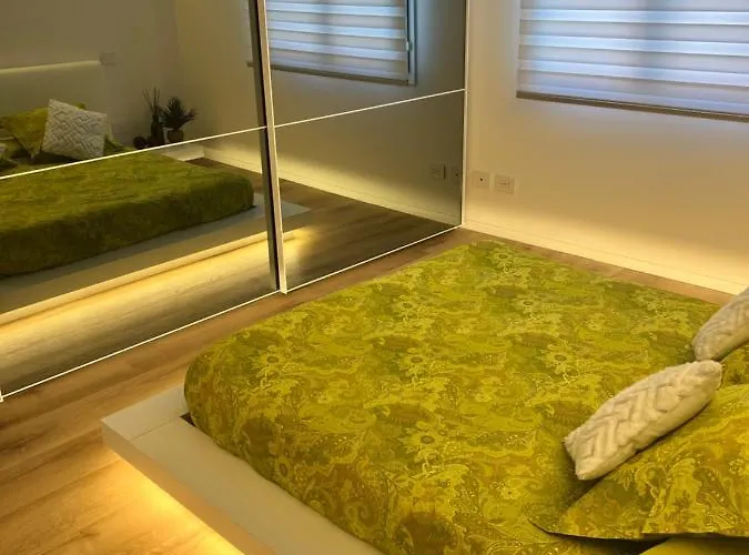 Ferrarese209 * בולוניה