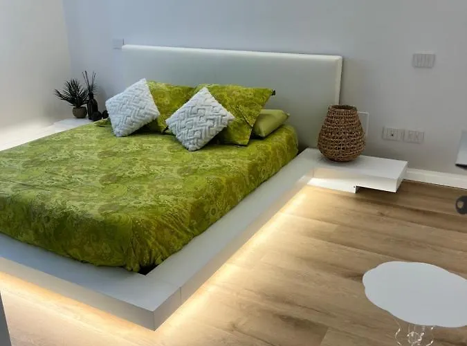 דירה Ferrarese209 *